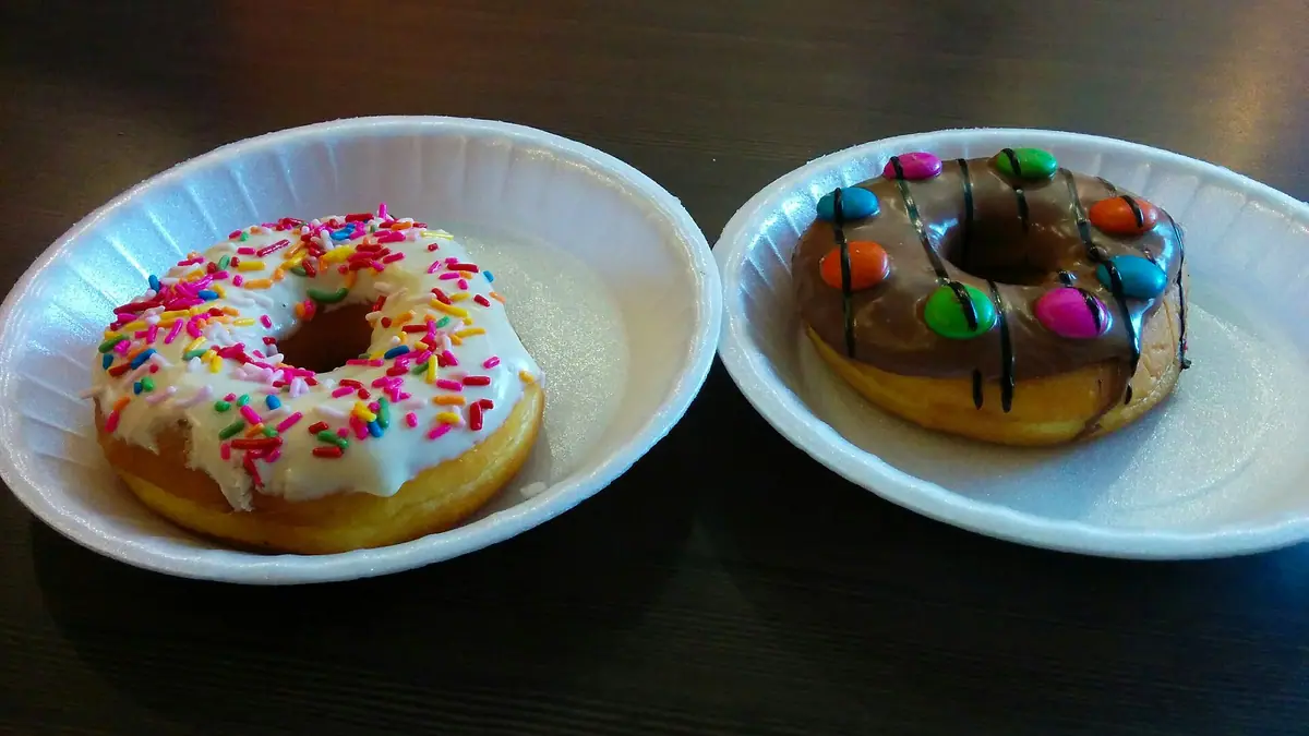The Donut Den – doughnut shop in Swansea town centre